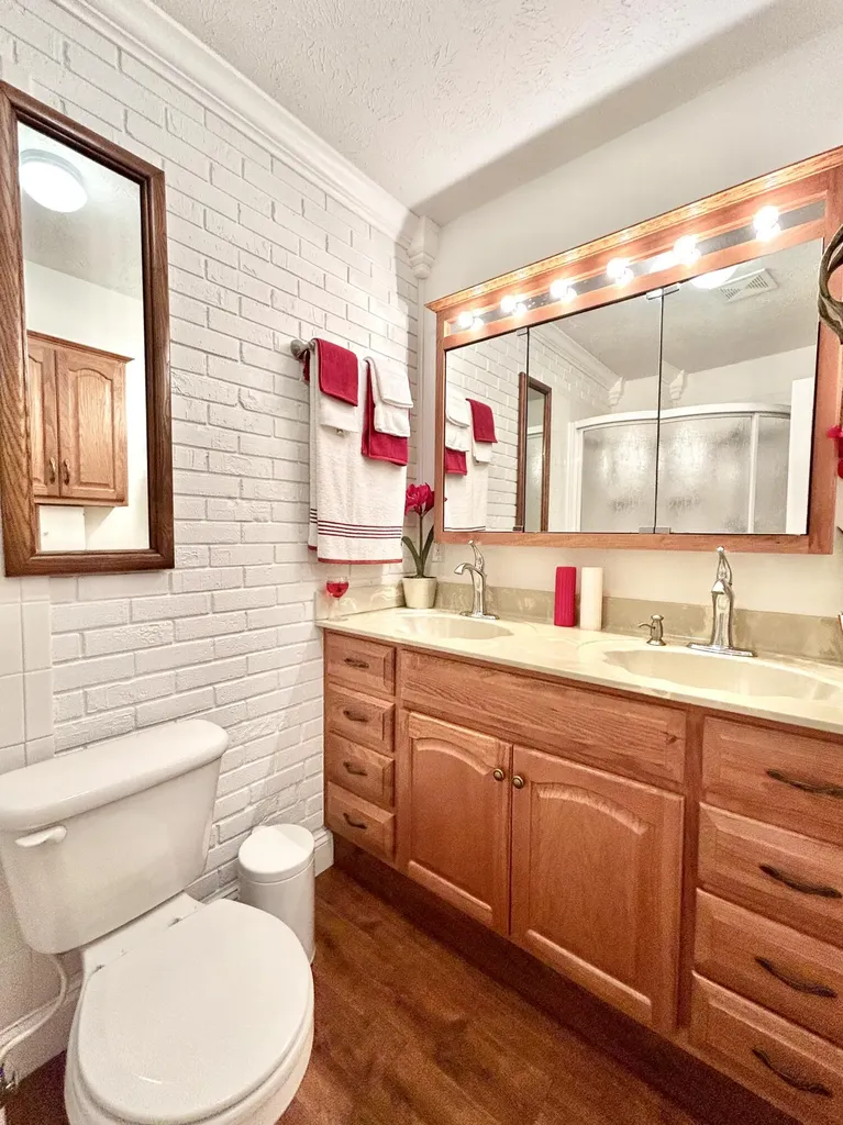 165 E Bourbon Road Somerset KY 42501
