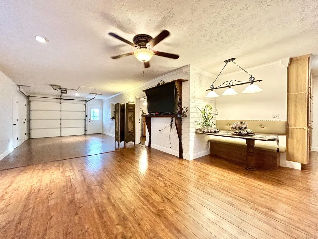 165 E Bourbon Road Somerset KY 42501