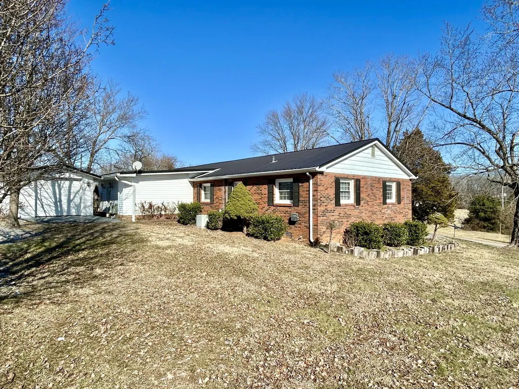 165 E Bourbon Road Somerset KY 42501