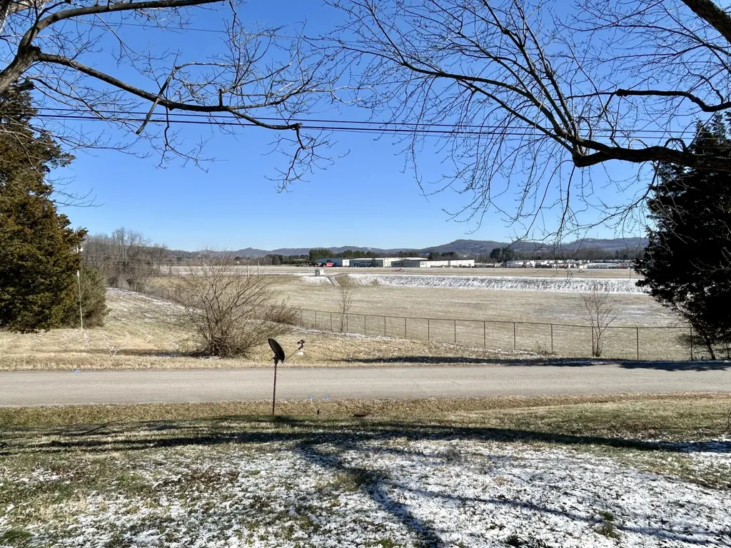 165 E Bourbon Road Somerset KY 42501