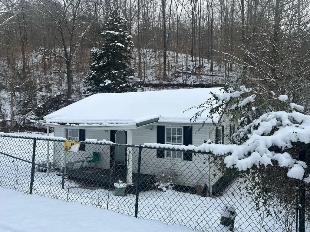 51 Akers Hollow Road Van Lear KY 41265