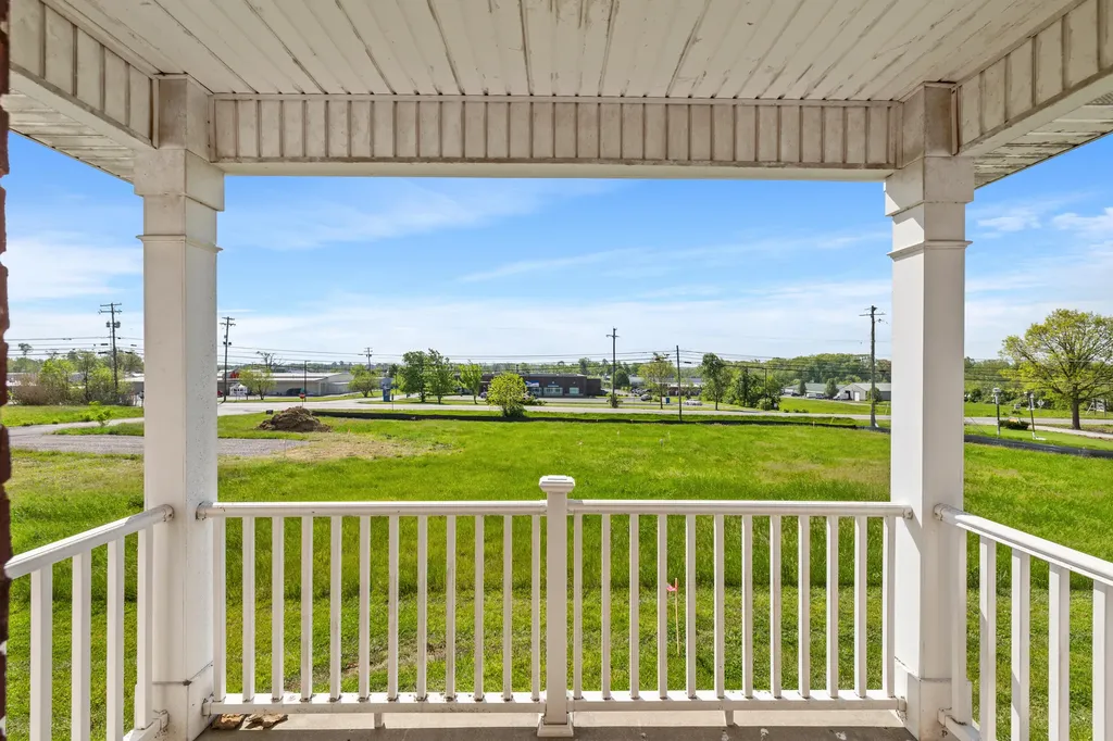 1513 Fieldstone Drive Lawrenceburg KY 40342