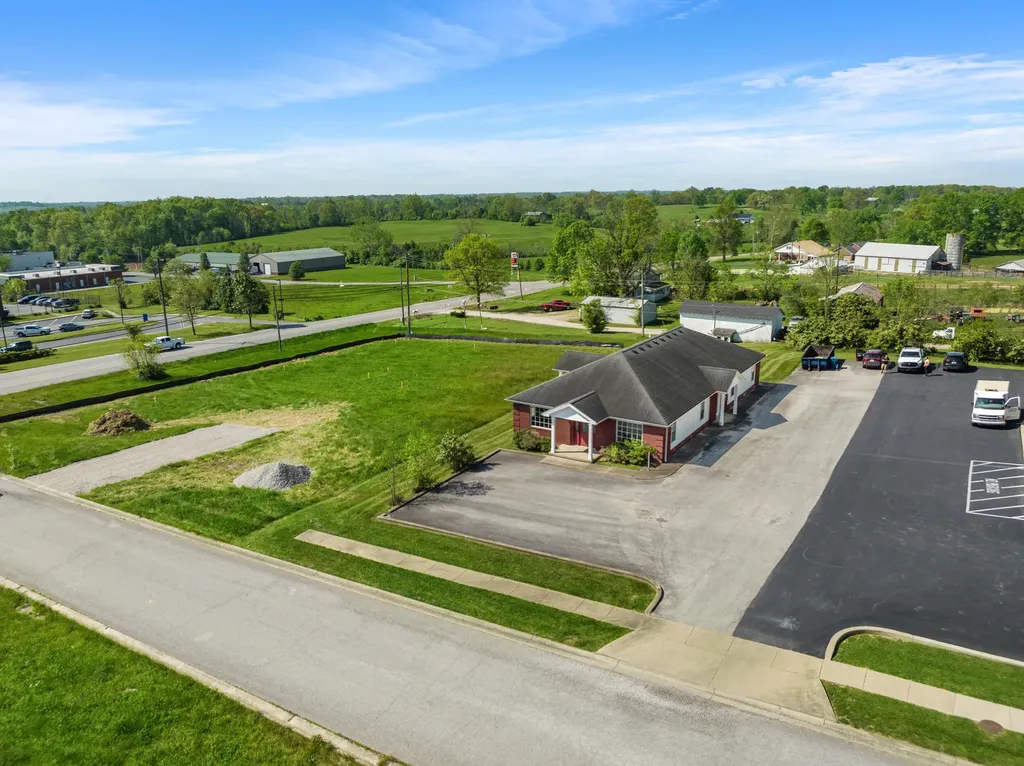 1513 Fieldstone Drive Lawrenceburg KY 40342