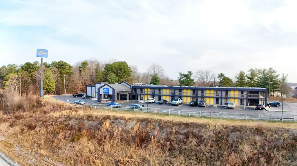 2075 W 192 Highway London KY 40741