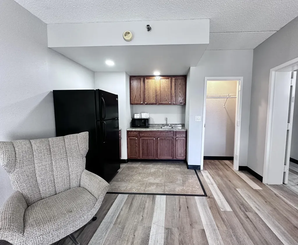 2075 W 192 Highway London KY 40741