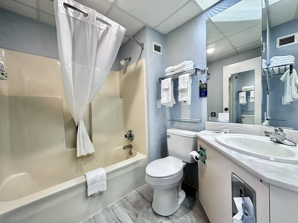 2075 W 192 Highway London KY 40741
