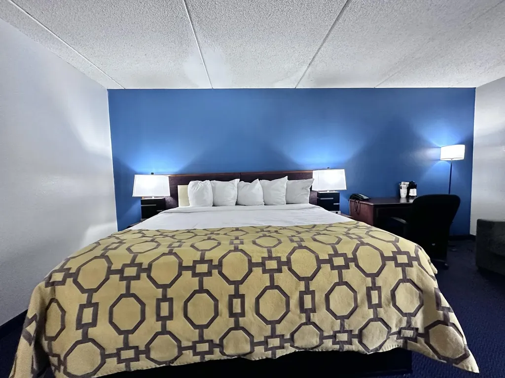 2075 W 192 Highway London KY 40741