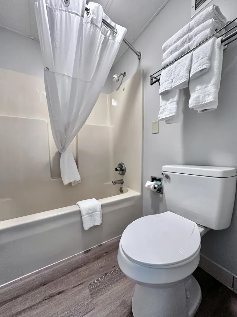 2075 W 192 Highway London KY 40741