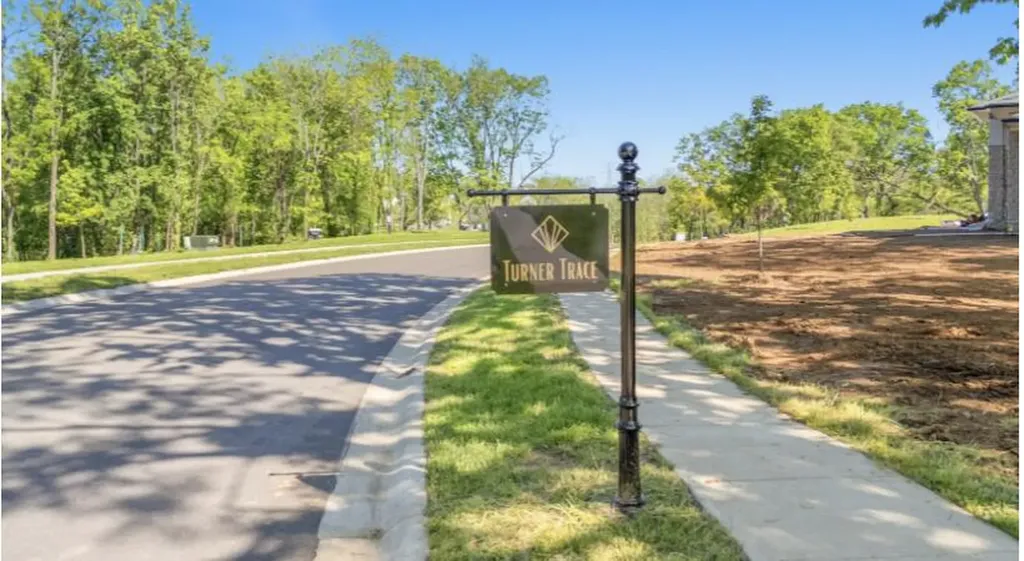 904 Bellerive Boulevard Nicholasville KY 40356