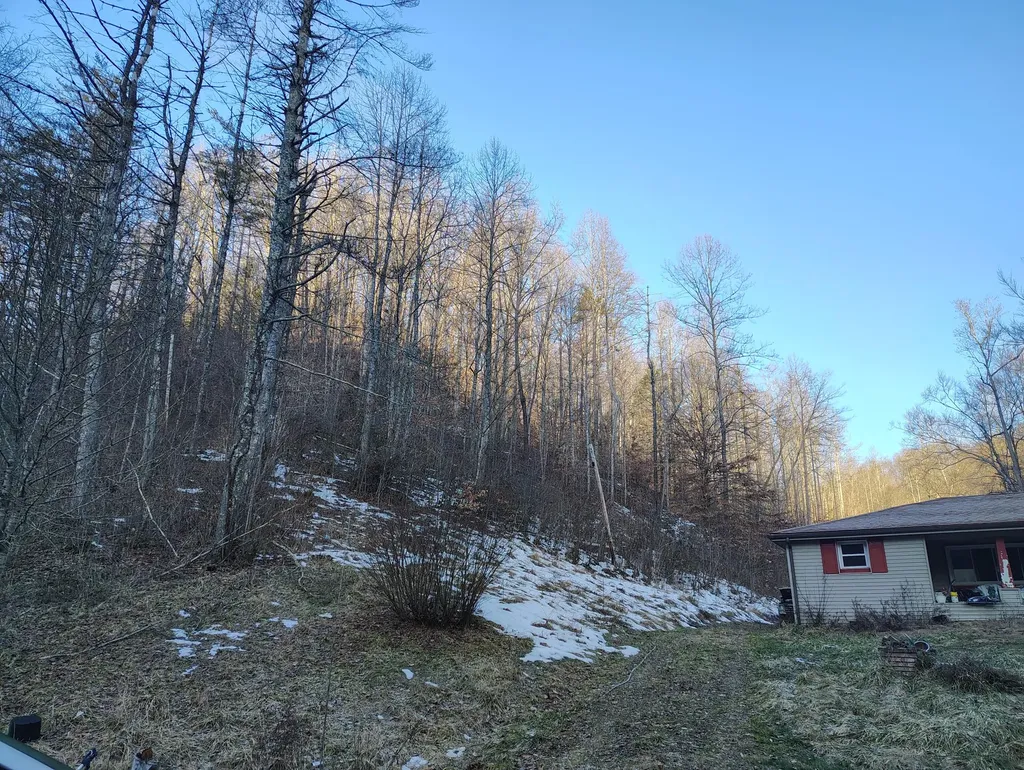 815 Highway 3446 Mckee KY 40447