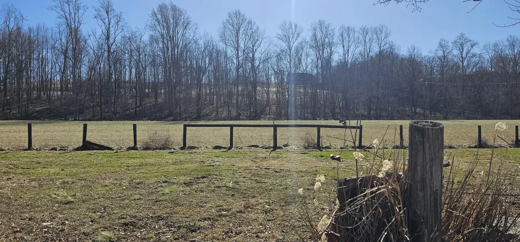 1011 Gilberts Creek Road Lawrenceburg KY 40342