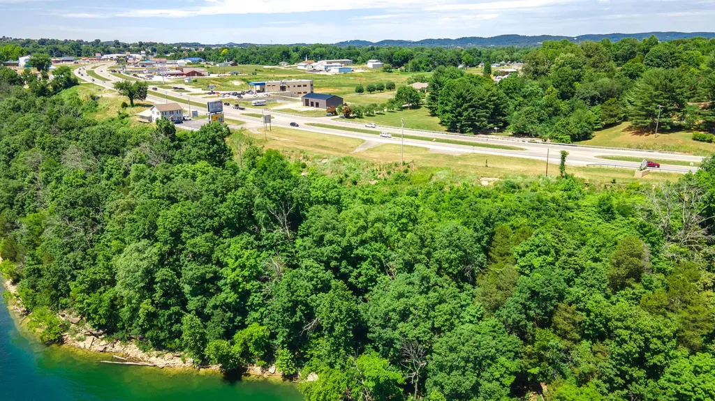 5901 Highway 27 Somerset KY 42501