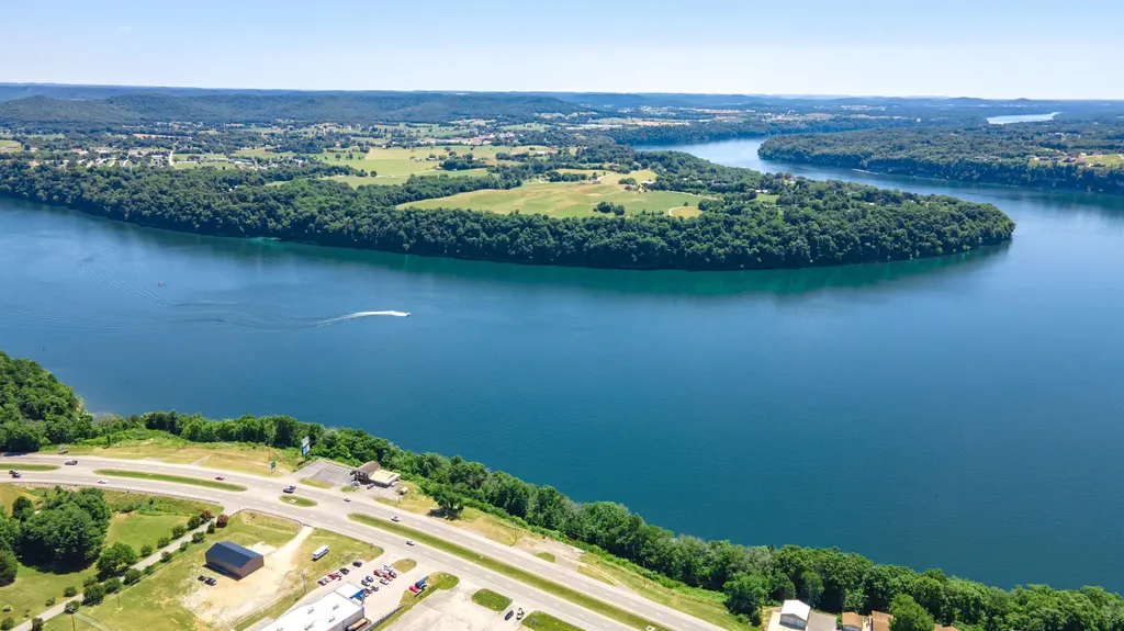 5901 Highway 27 Somerset KY 42501