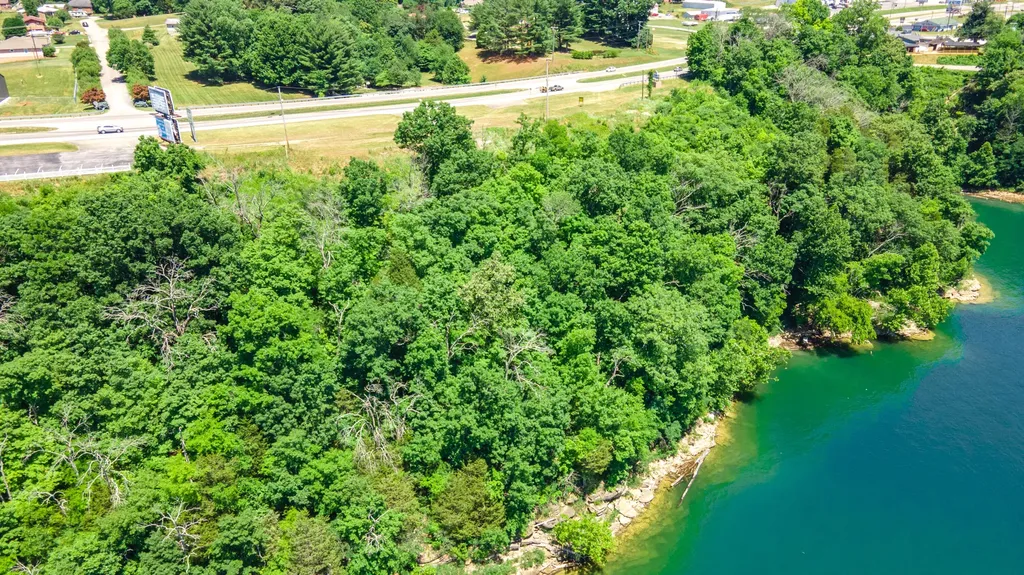 5901 Highway 27 Somerset KY 42501