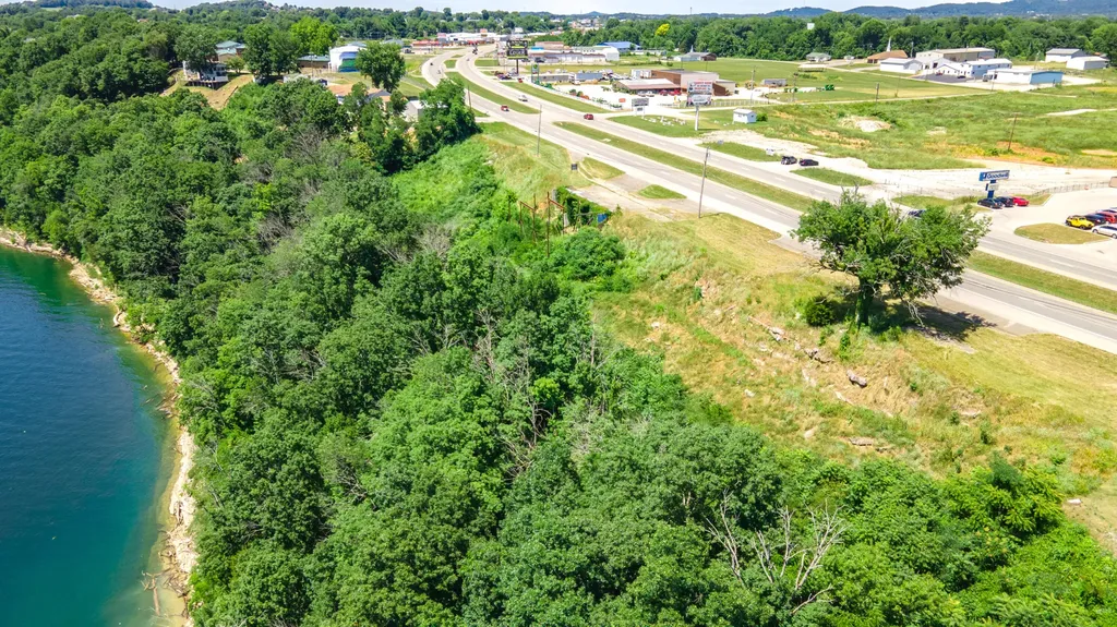 5785 Highway 27 Somerset KY 42503