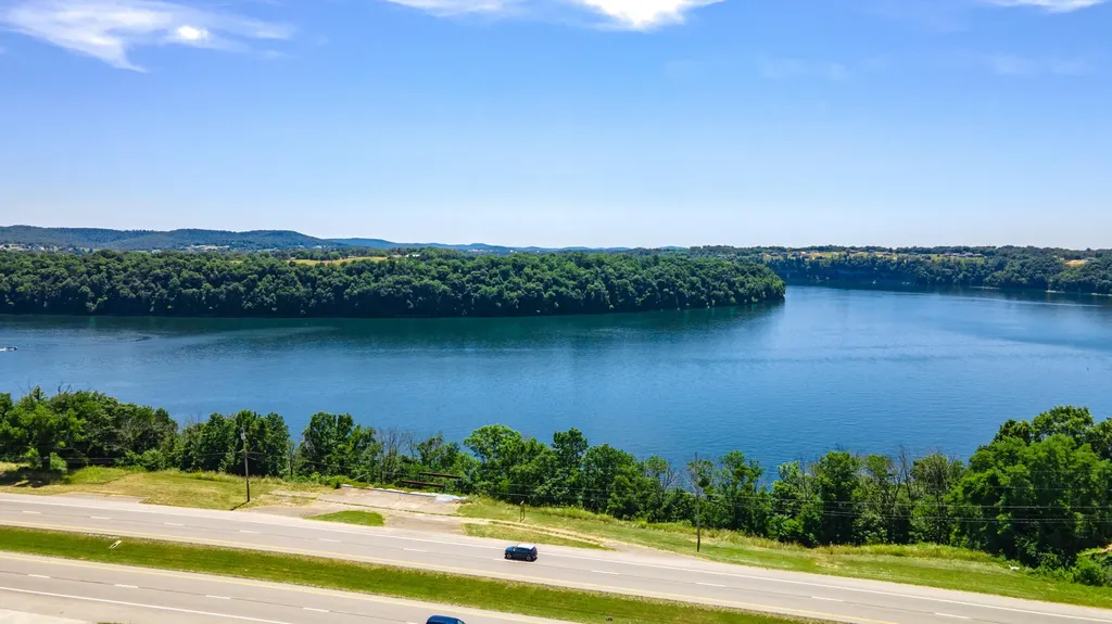 5785 Highway 27 Somerset KY 42503