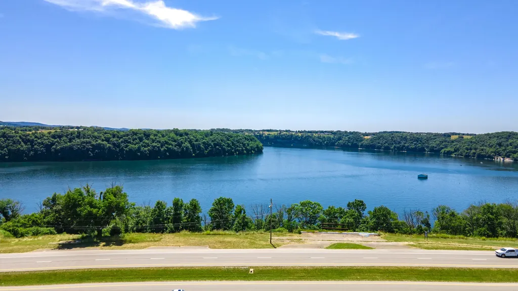 5785 Highway 27 Somerset KY 42503