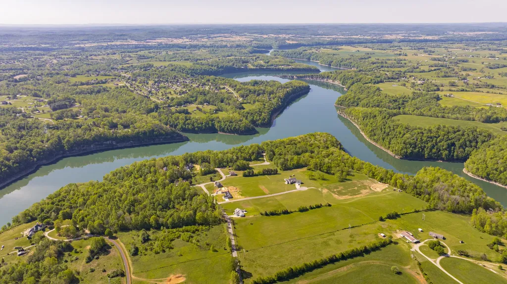 1855 S Shepola Road Nancy KY 42544