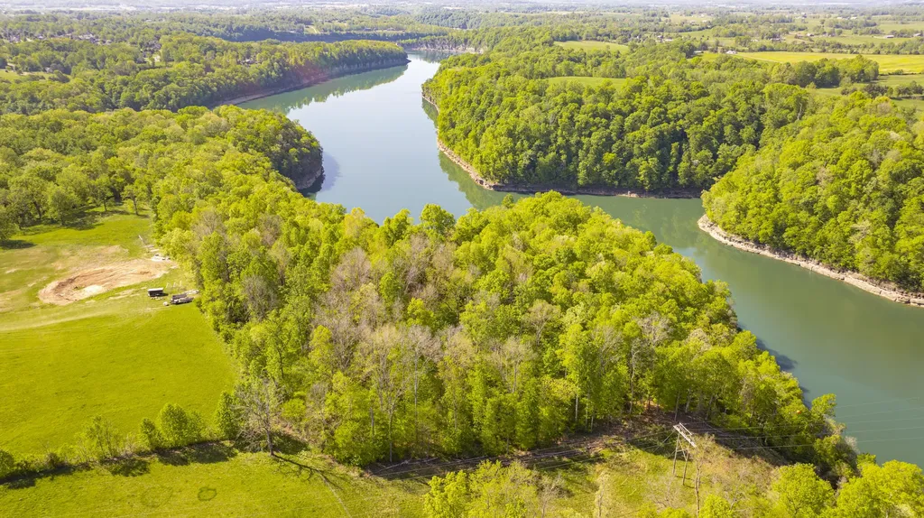 1855 S Shepola Road Nancy KY 42544