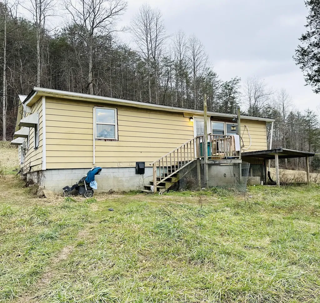 1844 Highway 1350 Manchester KY 40962