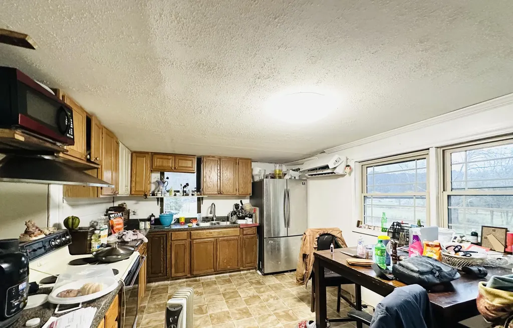 1844 Highway 1350 Manchester KY 40962