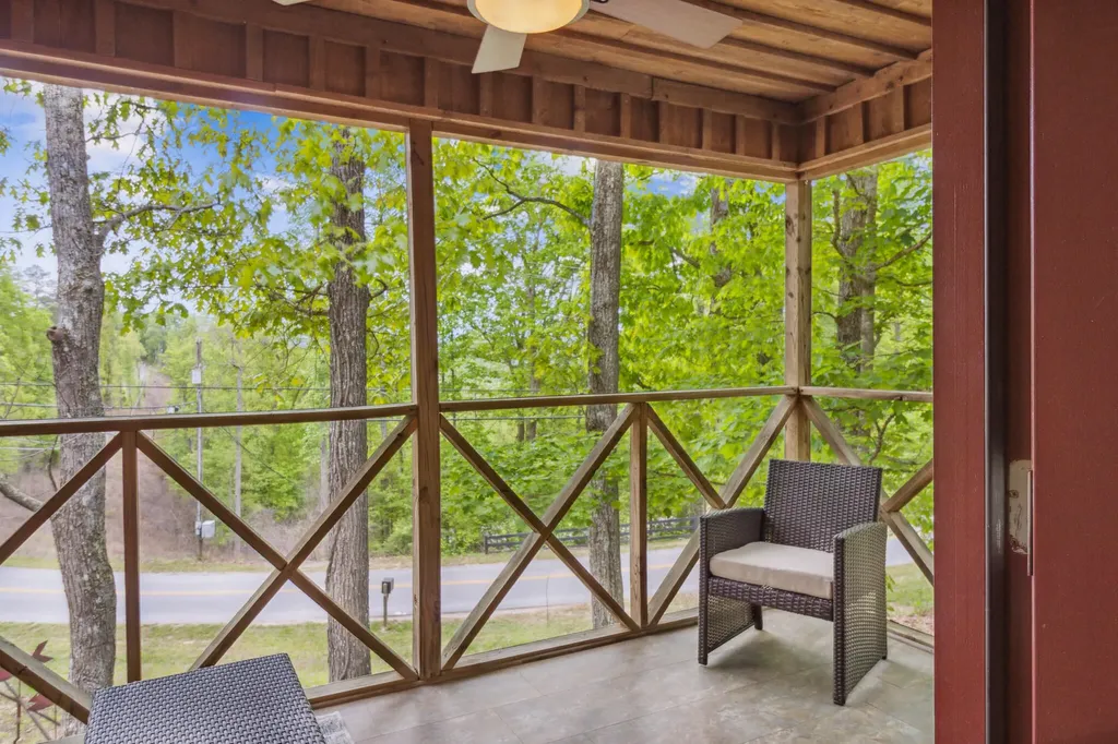 79 Tranquility Place Burnside KY 42519