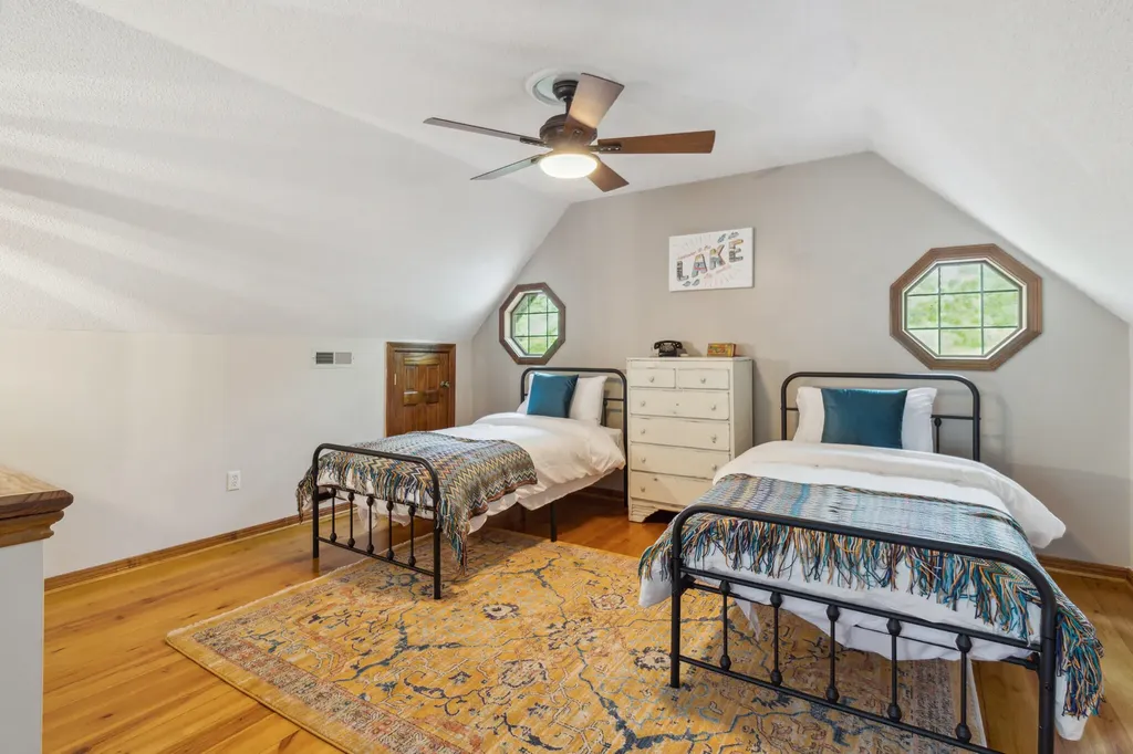 79 Tranquility Place Burnside KY 42519