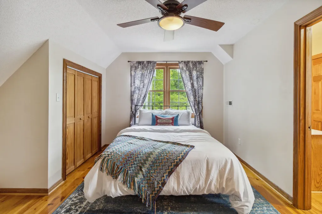 79 Tranquility Place Burnside KY 42519