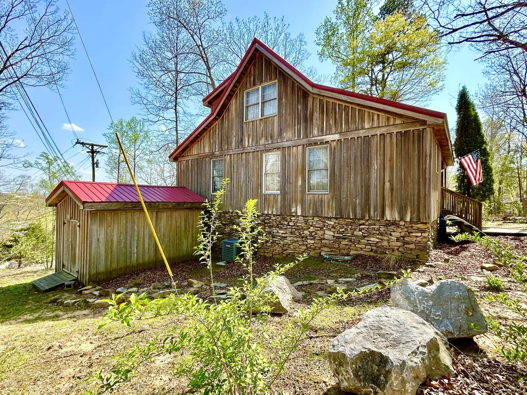 79 Tranquility Place Burnside KY 42519