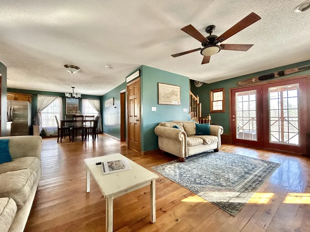 79 Tranquility Place Burnside KY 42519