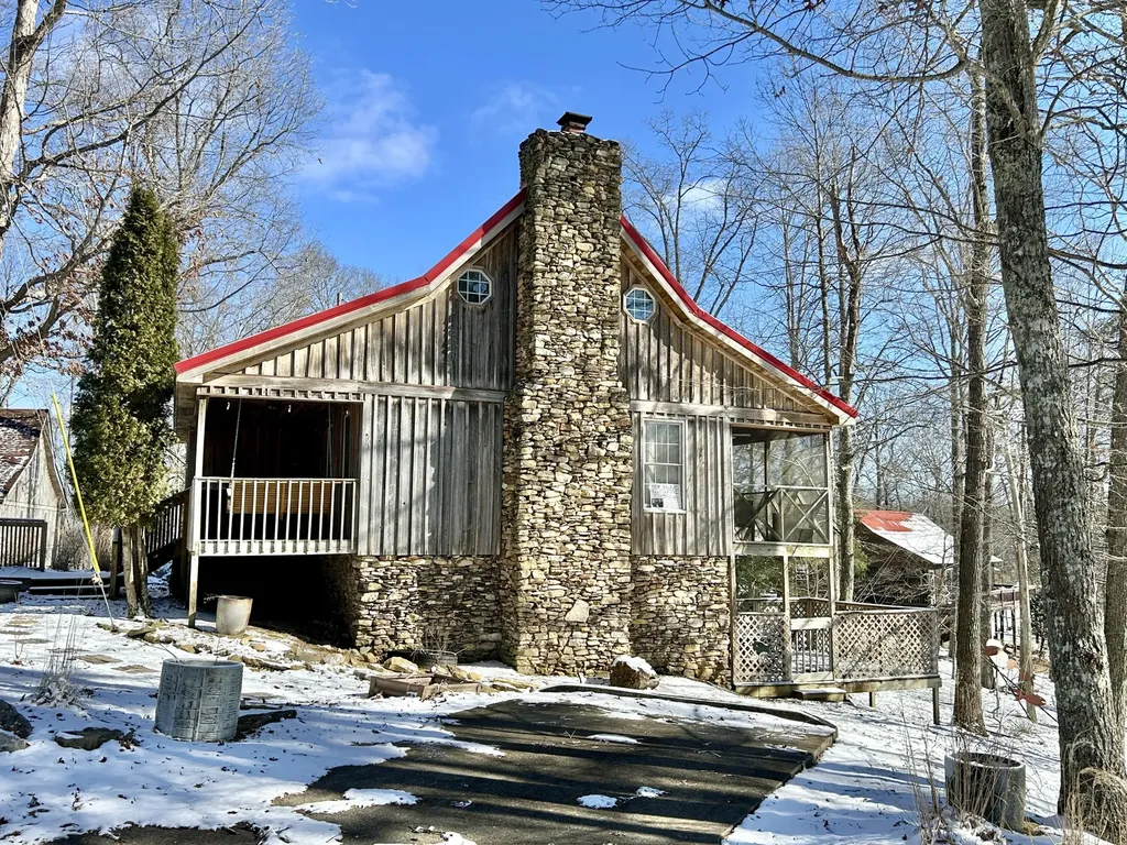 79 Tranquility Place Burnside KY 42519