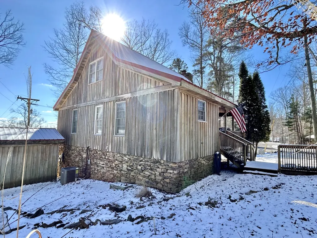 79 Tranquility Place Burnside KY 42519