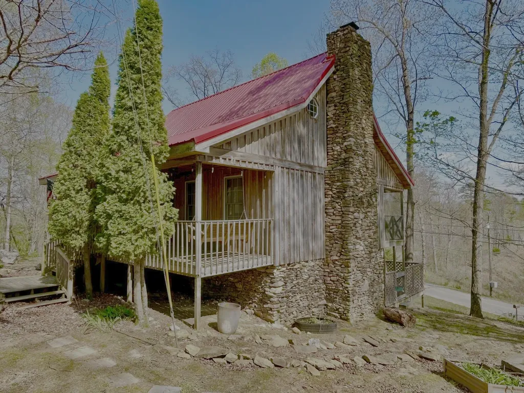 79 Tranquility Place Burnside KY 42519