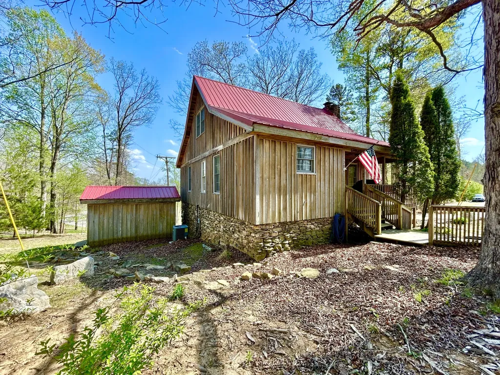 79 Tranquility Place Burnside KY 42519