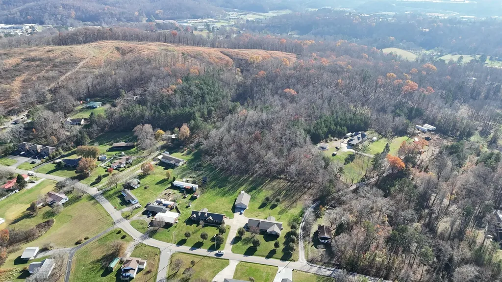 1745 5th Street Road Corbin KY 40701