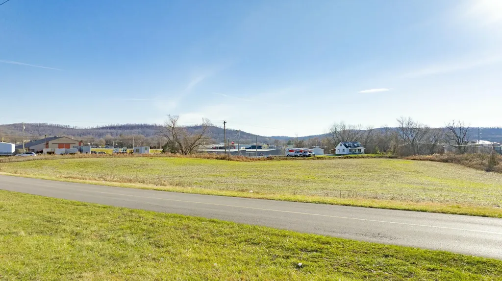 006 Rolling Hills Boulevard Monticello KY 42633