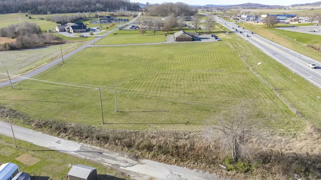 004 Rolling Hills Boulevard Monticello KY 42633