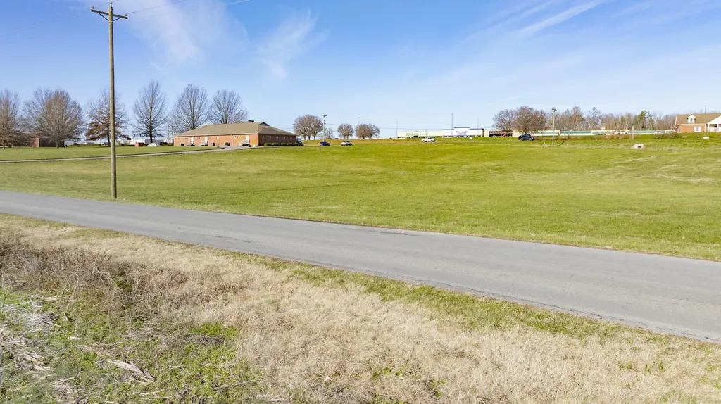 004 Rolling Hills Boulevard Monticello KY 42633