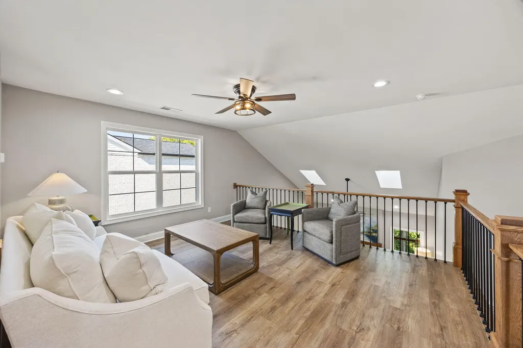 232 Sugartree Lane Versailles KY 40383