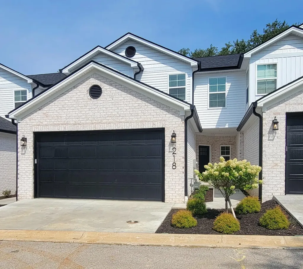 232 Sugartree Lane Versailles KY 40383