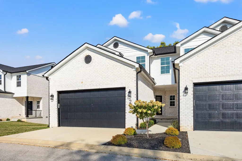232 Sugartree Lane Versailles KY 40383
