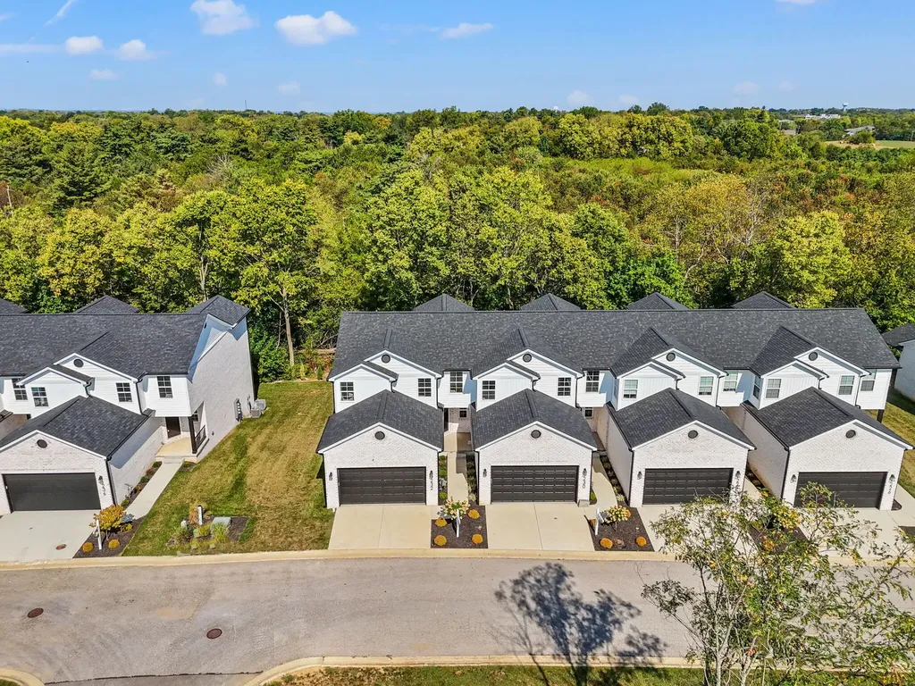 232 Sugartree Lane Versailles KY 40383