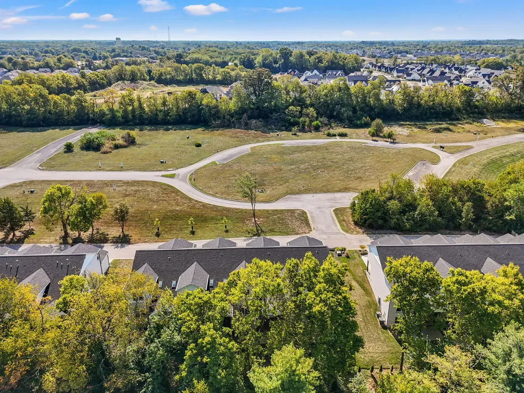 232 Sugartree Lane Versailles KY 40383