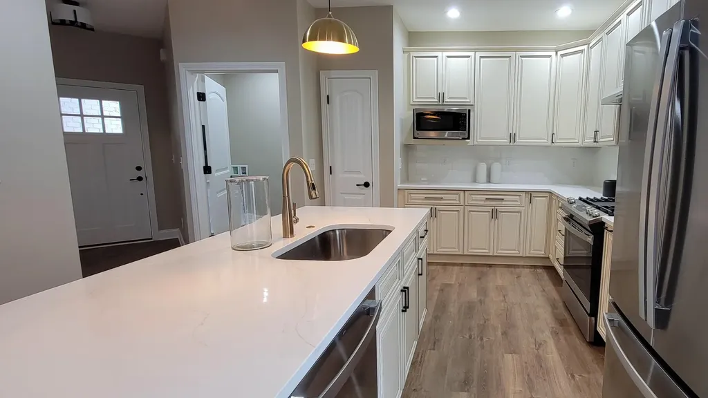 232 Sugartree Lane Versailles KY 40383