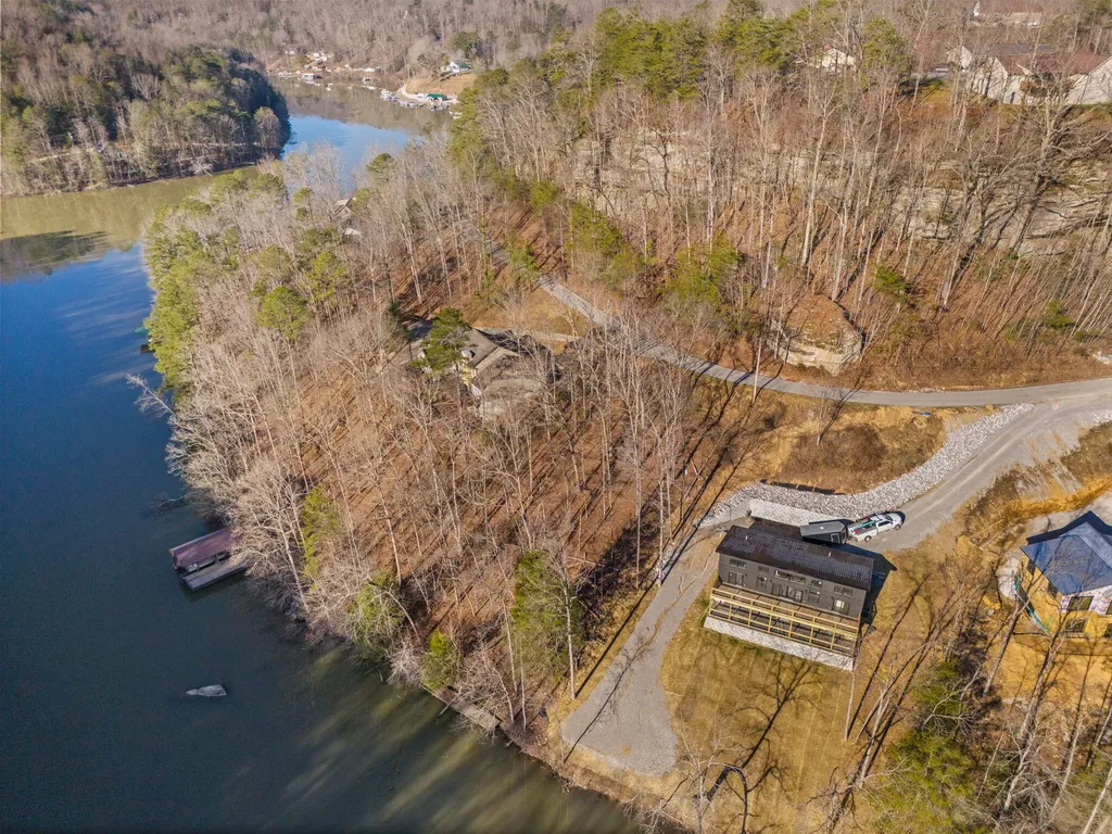 649 Cliffs Edge Road East Bernstadt KY 40729