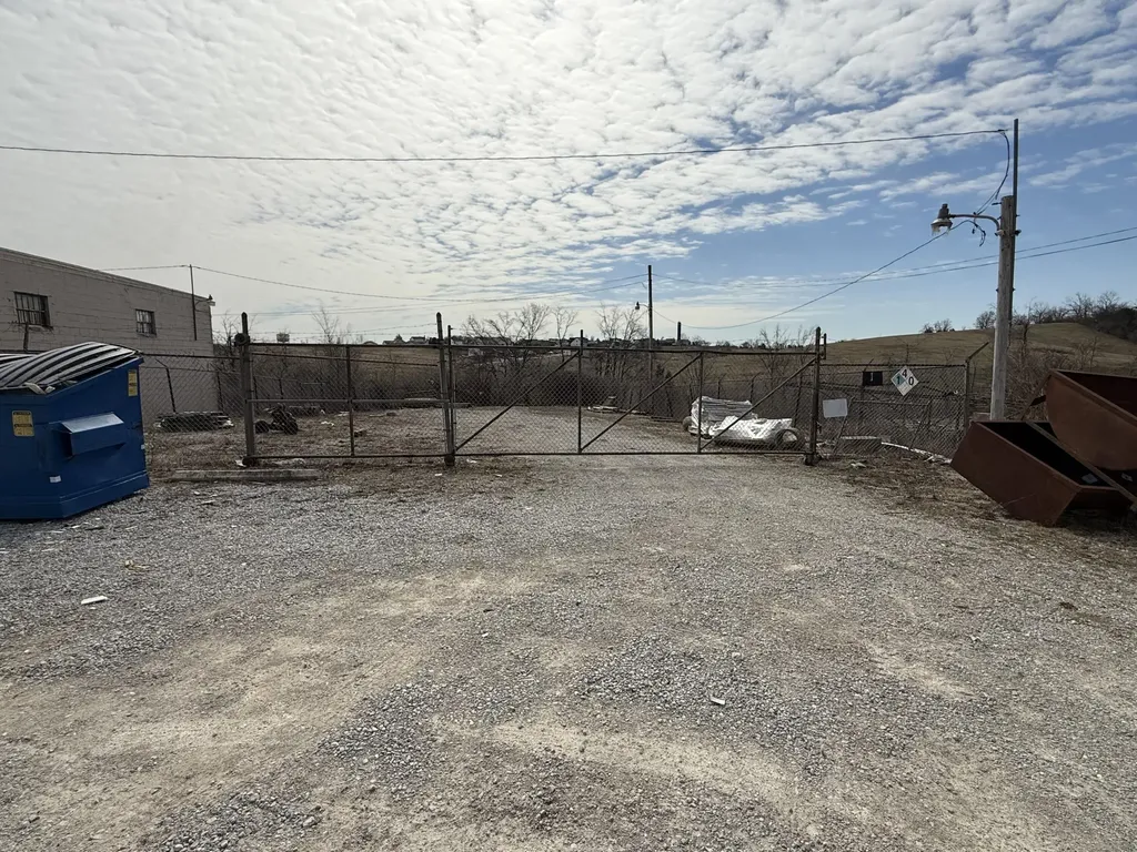 1241 Glensboro Road Lawrenceburg KY 40342