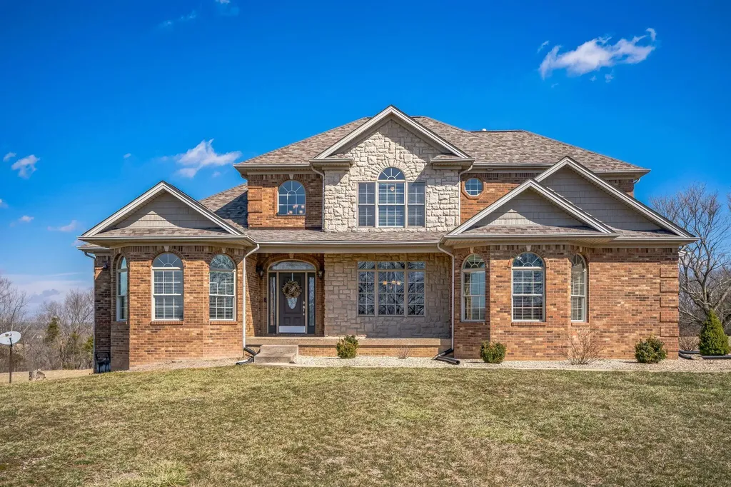 540 Sarah Blake Lane Versailles KY 40383