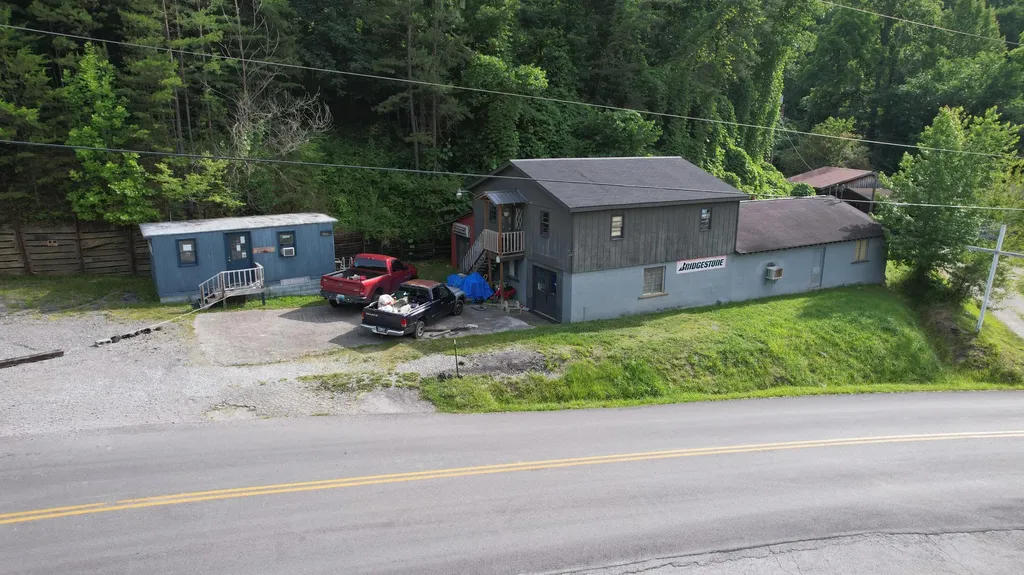 1996 Left Fork/macies Creek Viper KY 41774