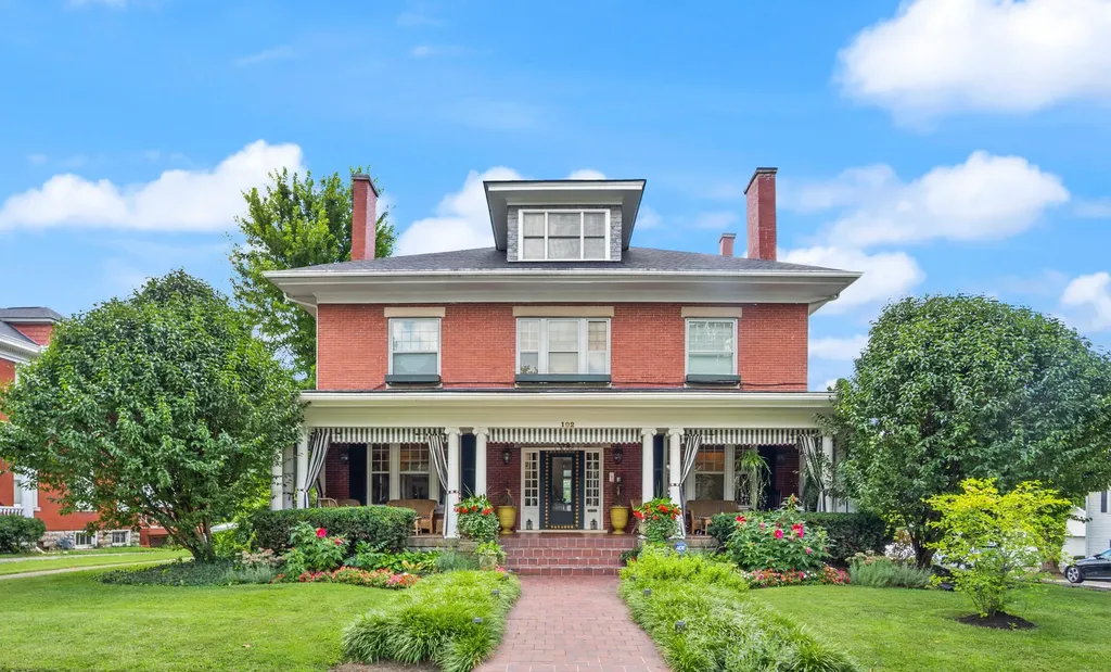 102 E Lexington Avenue Danville KY 40422