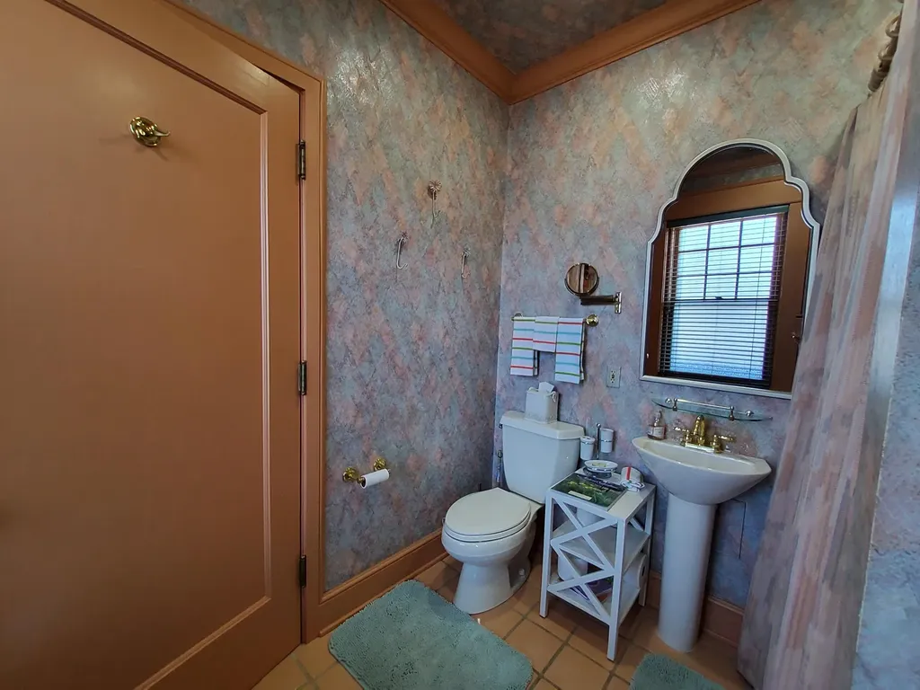 102 E Lexington Avenue Danville KY 40422